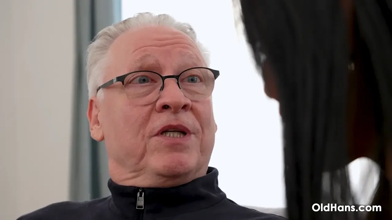 [OldHans] Dark skinned angel fucks Hans